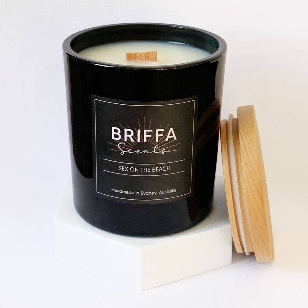 Small Black Classic Candle - Discontinuing Scents